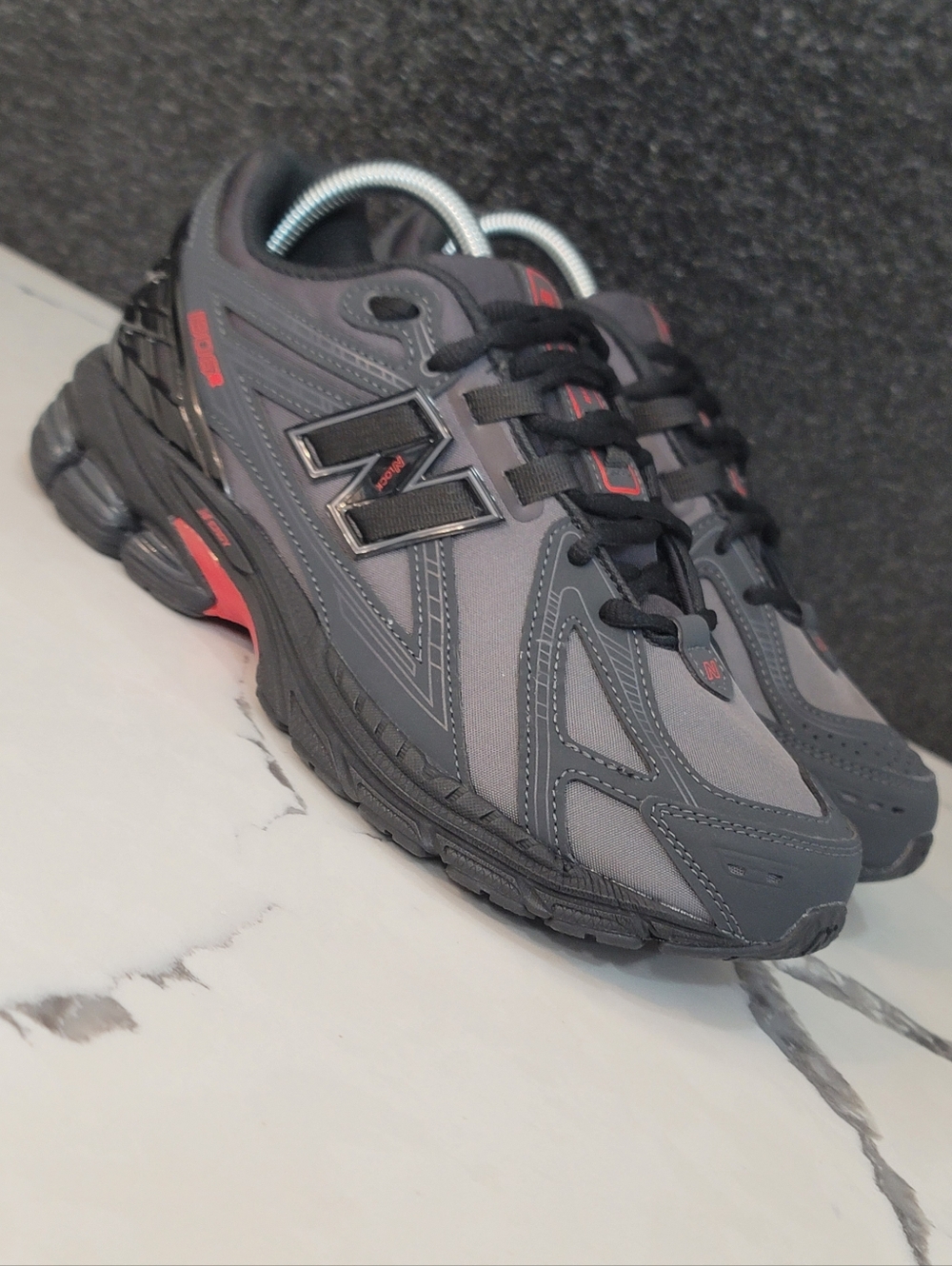 New Balance 1906R "Castlerock/Fade Red"(Mens 7 Wmns 8.5) Never worn Fast Shipn